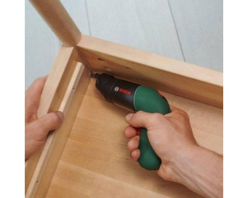 Акумуляторна викрутка Bosch IXO VI Set (3.6 В, 1.5 А*год, 4.5 Н*м) (06039C7122)